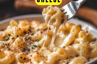 White Cheddar Mac and Cheese