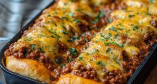 Garlic Bread Cheesy Sloppy Joe Bake